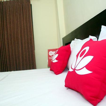 Zen Rooms Gubeng Kertajaya Surabaya Bagian luar foto