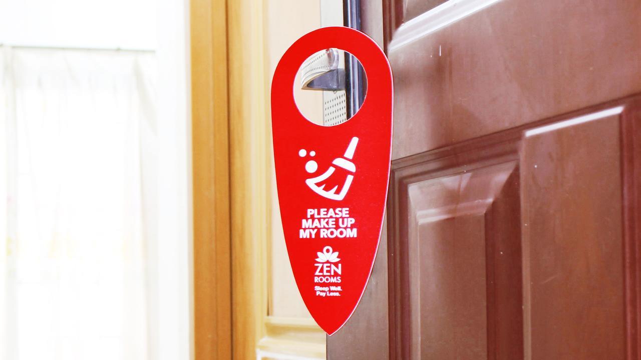 Zen Rooms Gubeng Kertajaya Surabaya Bagian luar foto