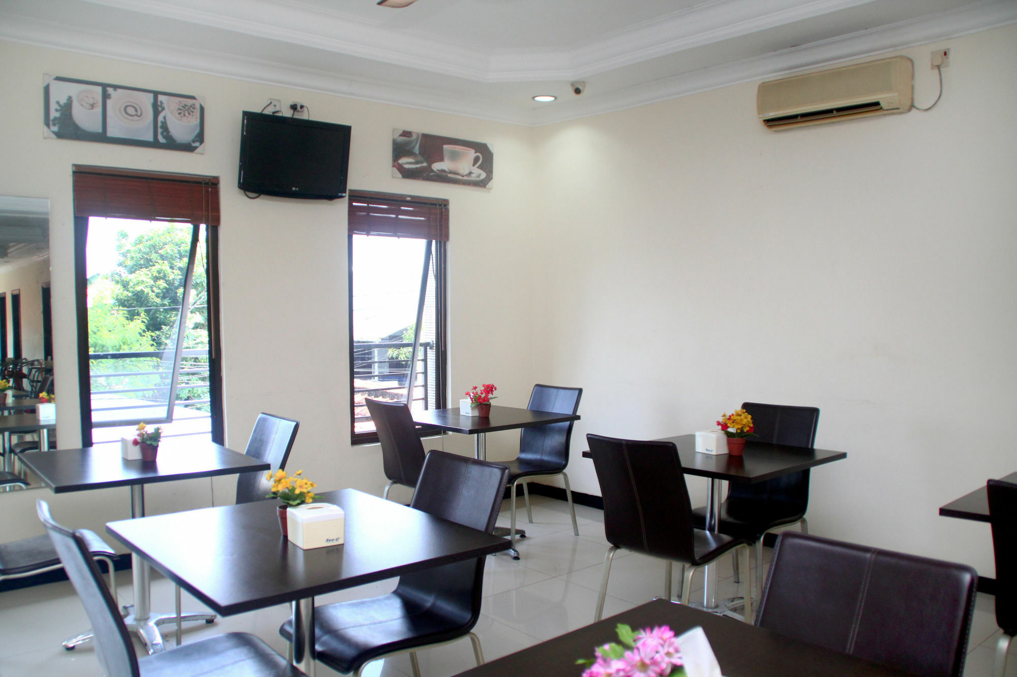 Zen Rooms Gubeng Kertajaya Surabaya Bagian luar foto